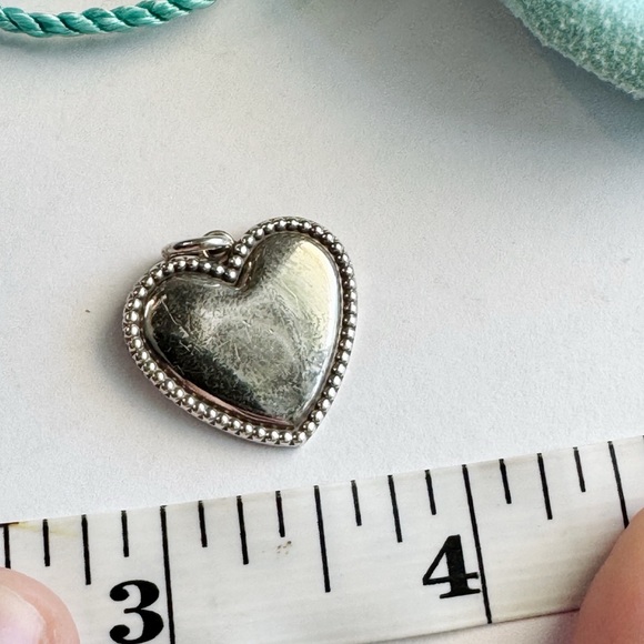 Tiffany & Co. RARE Beaded Border Heart Sterling Silver Pendant - Picture 5 of 5